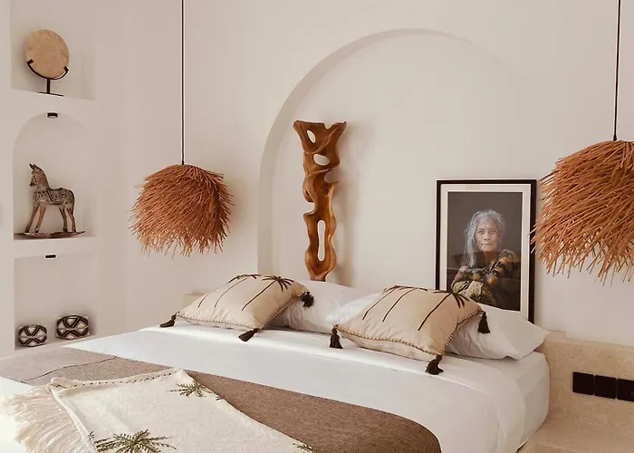 Maison Blanche Villa *