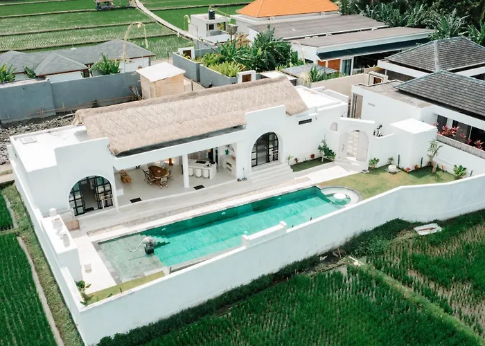 Maison Blanche Villa *